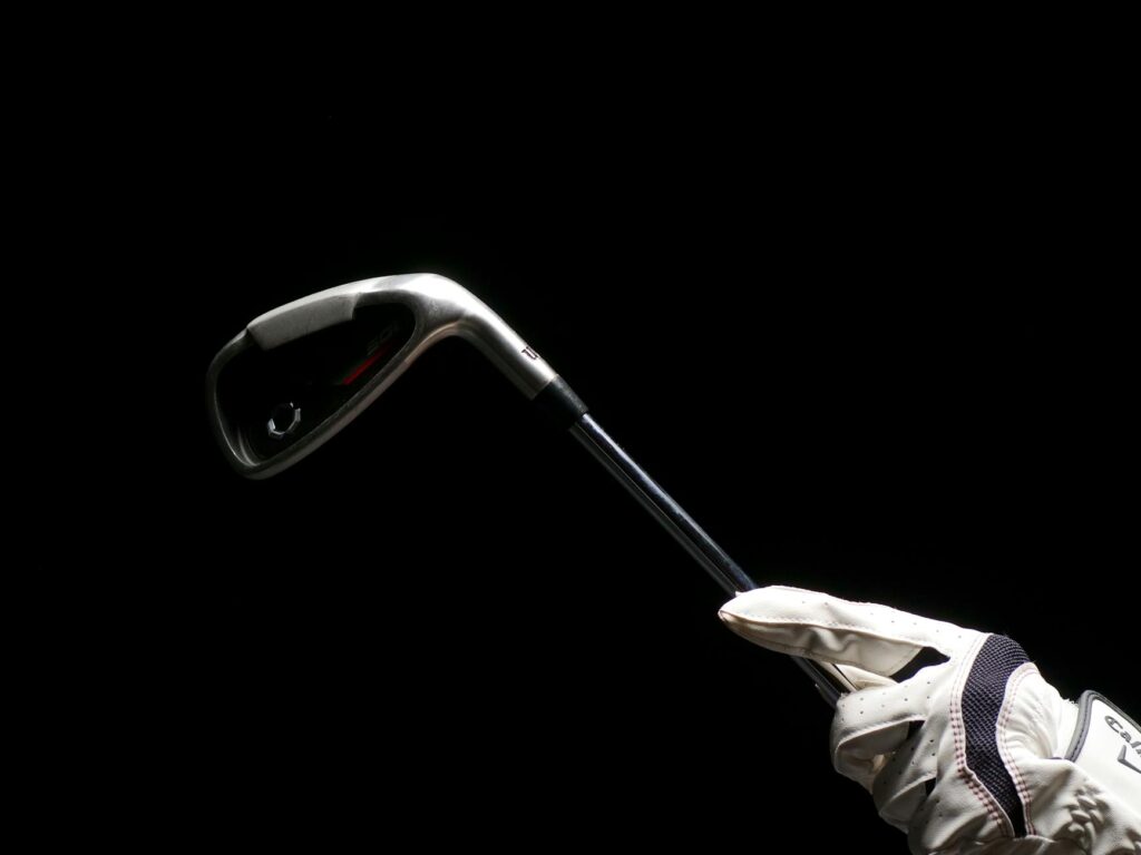 A close-up of a golf club fitting machine in use. — custom fitting golf driver