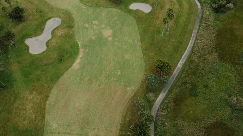 A picturesque view of the Dungeness Golf Course landscape. — family golf Dungeness