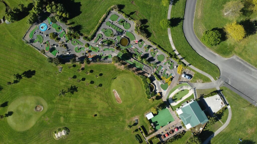An overview shot of a Dungeness golf course with family-friendly amenities. — family-friendly golf Dungeness