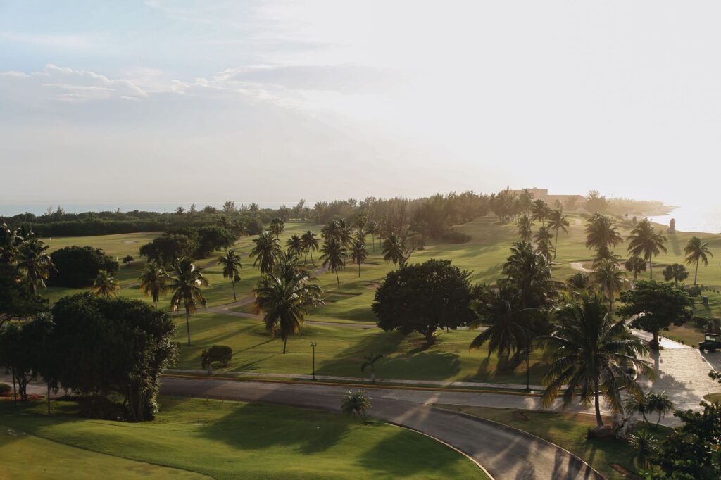 A scenic view of Dungeness golf course during sunrise — beginner golf Dungeness