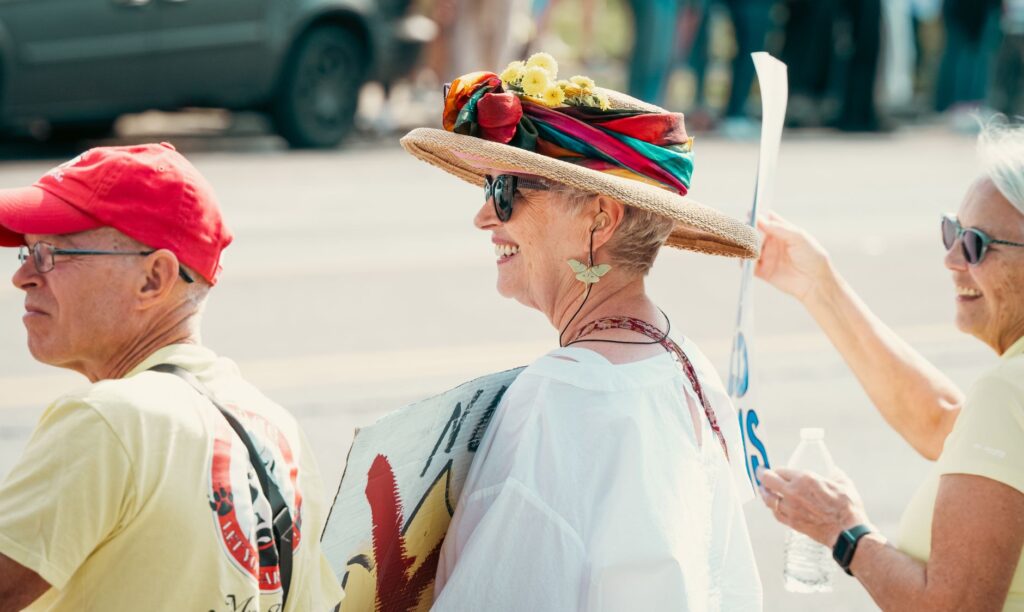 Participants at a Dungeness summer event, showcasing community spirit. — Dungeness Golf summer experience