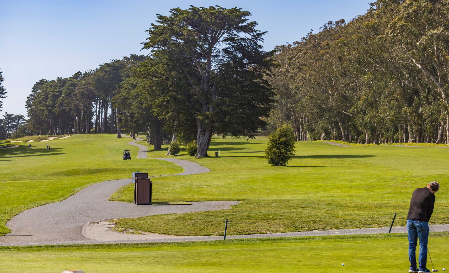 public vs private golf courses Dungeness