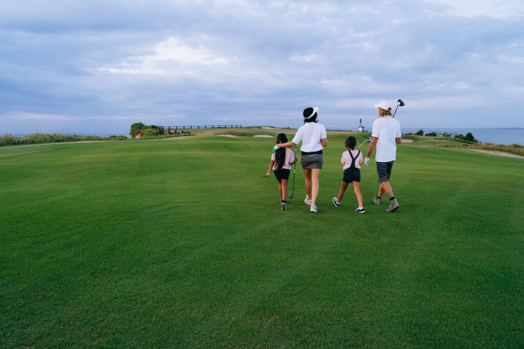 A picturesque view of a family-friendly golf course in Dungeness — family golf Dungeness