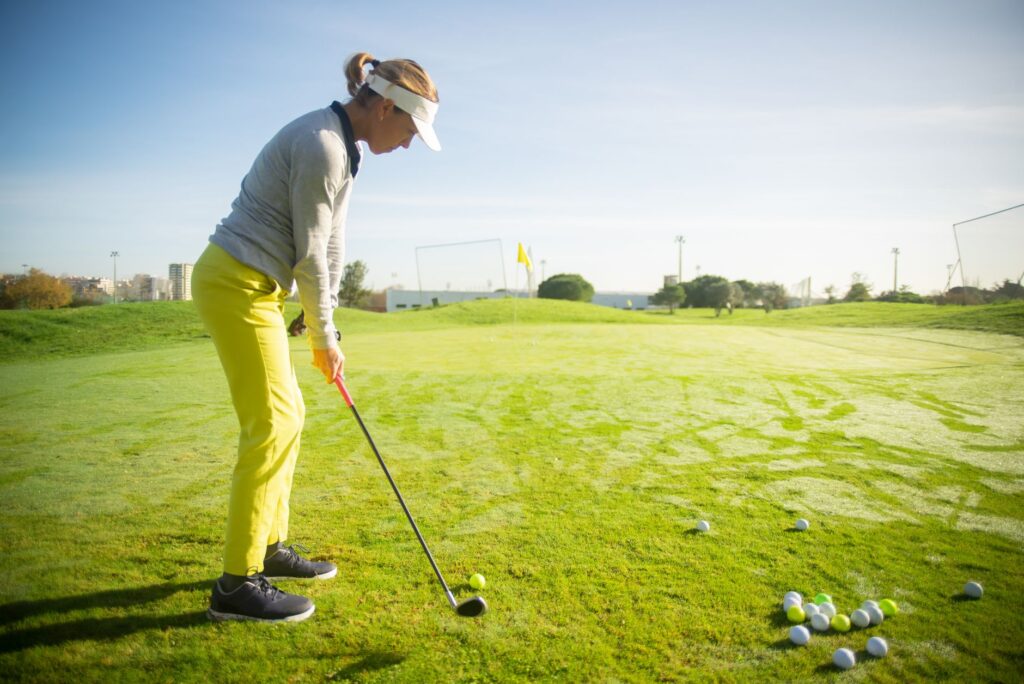 A side-by-side comparison of a pro's swing versus an amateur's. — golf swing secrets