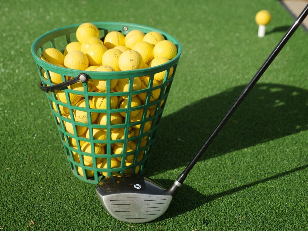 An infographic illustrating the components of golf timing rhythm.