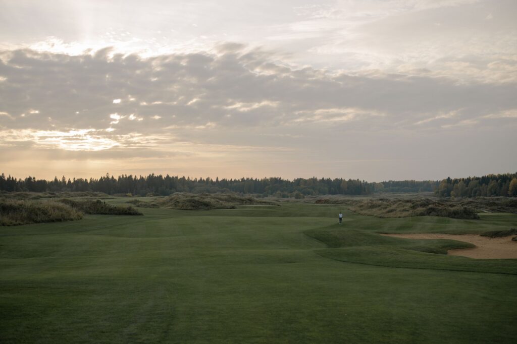 Beautiful sunset over the Dungeness Golf Course greens — Dungeness golf course reviews