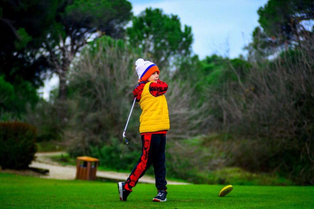 A snapshot of a winter golf scene, highlighting the unique charm of playing in cooler temperatures. — best time to play …